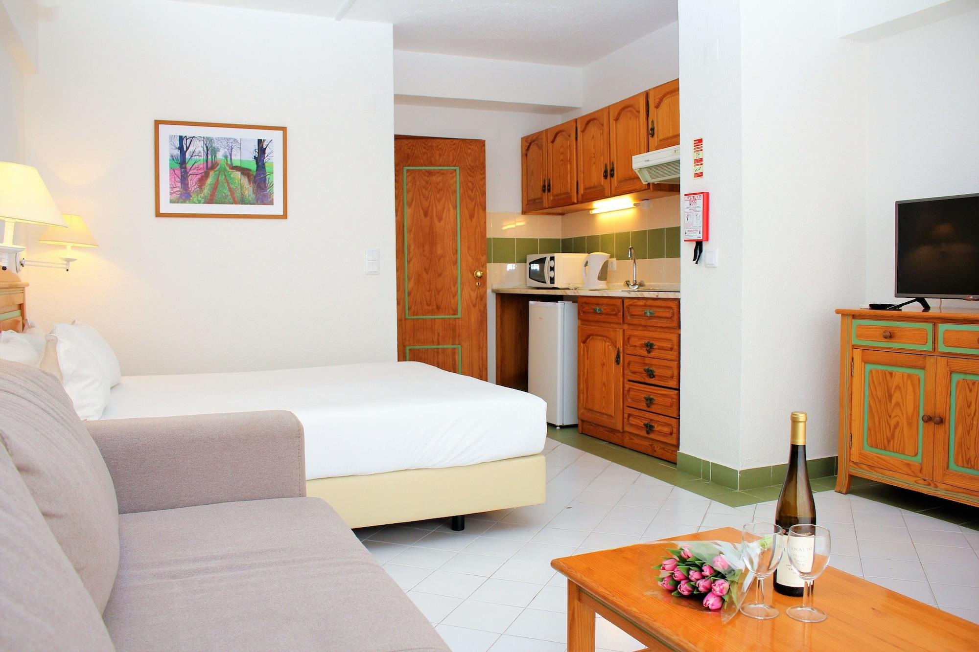 Ourabay Hotel Apartamento - Art & Holidays Albufeira Dış mekan fotoğraf