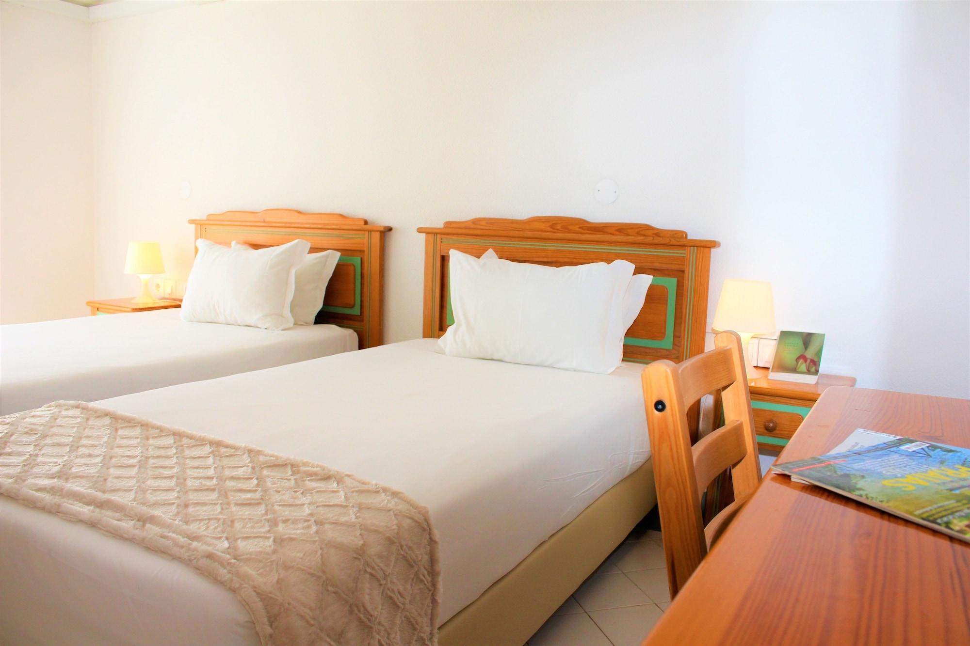 Ourabay Hotel Apartamento - Art & Holidays Albufeira Dış mekan fotoğraf