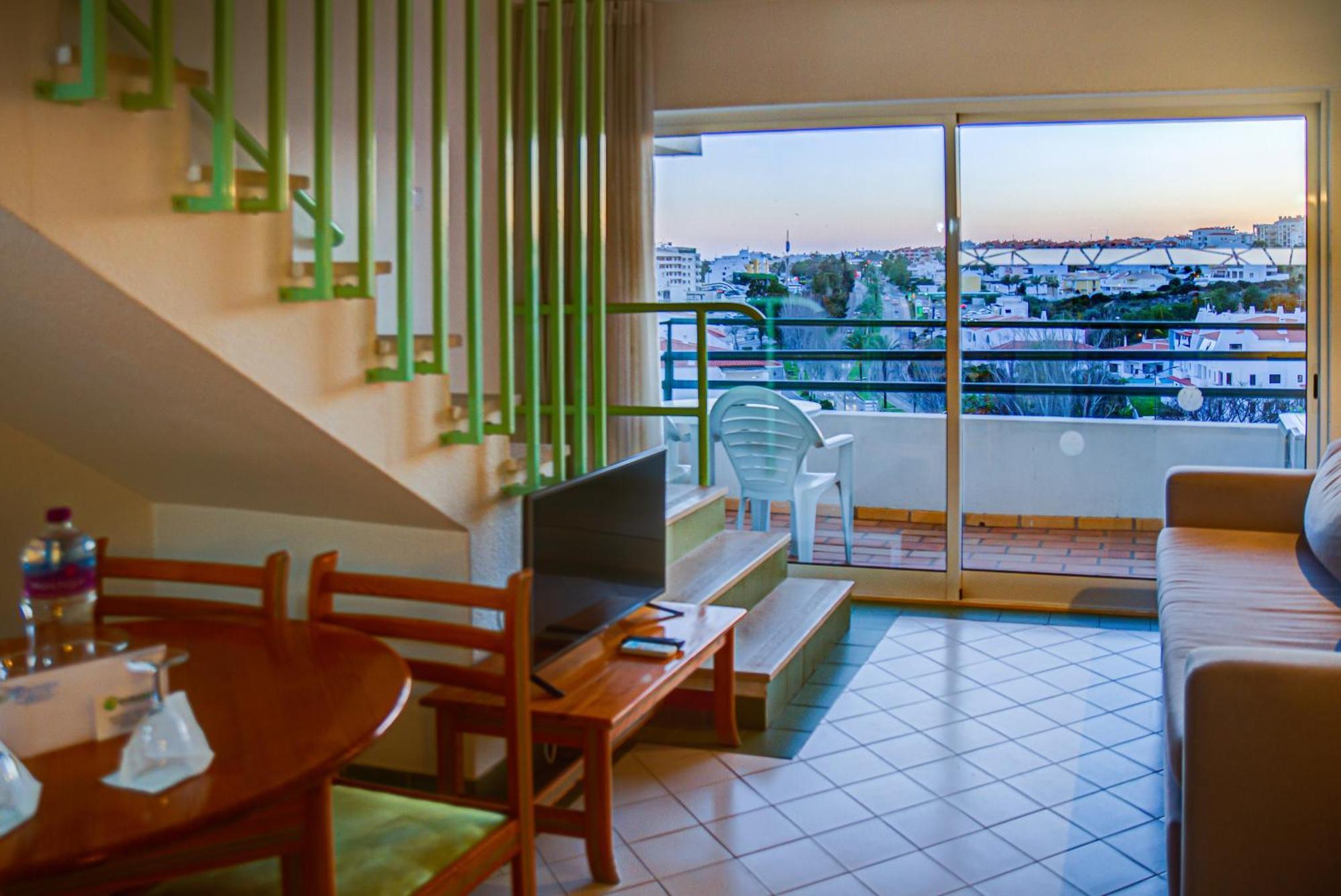 Ourabay Hotel Apartamento - Art & Holidays Albufeira Oda fotoğraf