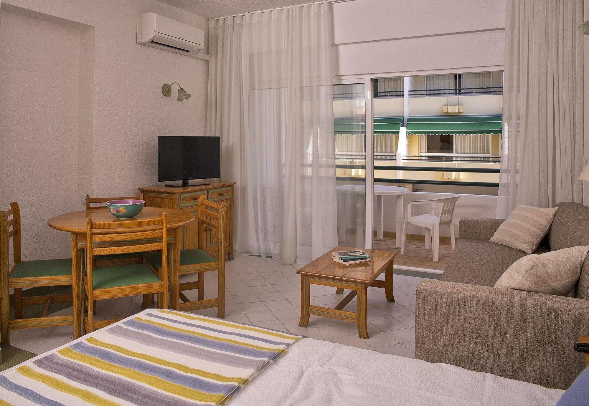 Ourabay Hotel Apartamento - Art & Holidays Albufeira Dış mekan fotoğraf